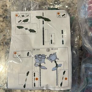 16 individual rose legos